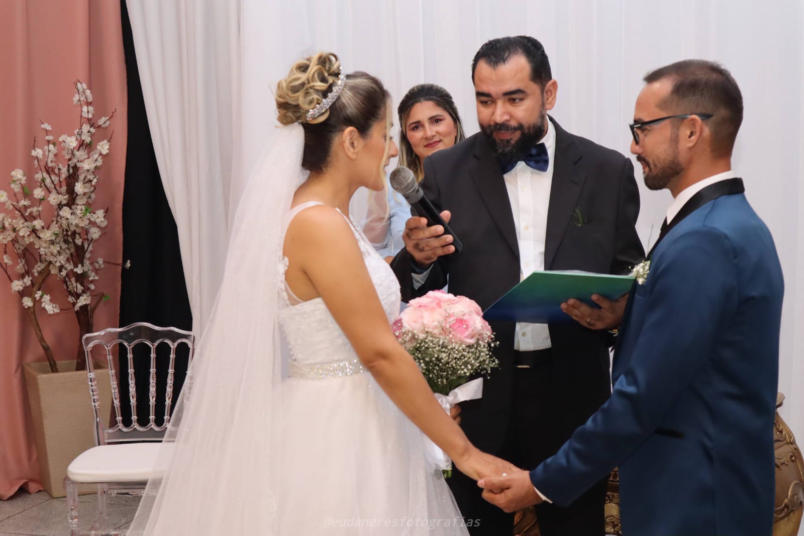 Gerlilton Aguiar em celebração de casamento — foto 3