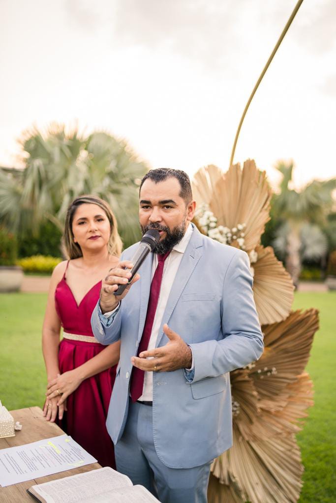 Gerlilton Aguiar em celebração de casamento — foto 6
